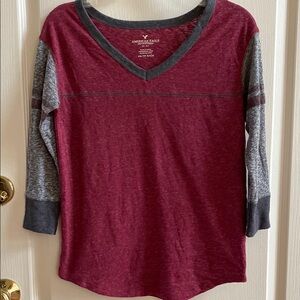 American Eagle Outfitters Women's Burgundy and Gray v-neck Top